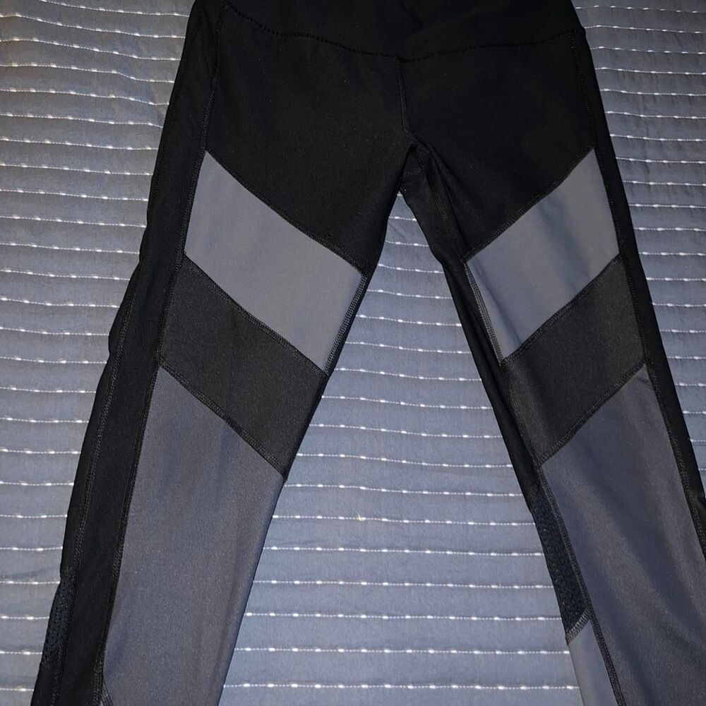 90-degree-by-reflex Women's Black and Grey Leggings